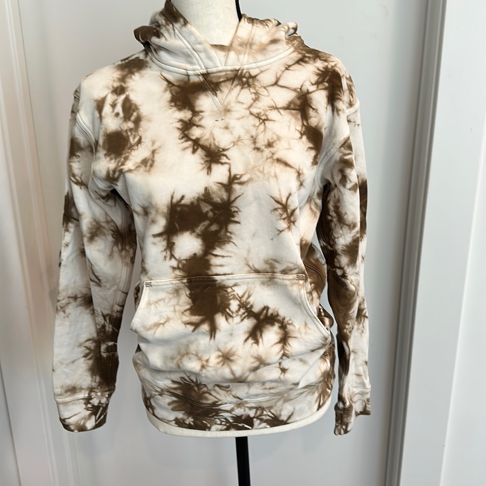 Lululemon women’s tie dye hoodie size 4